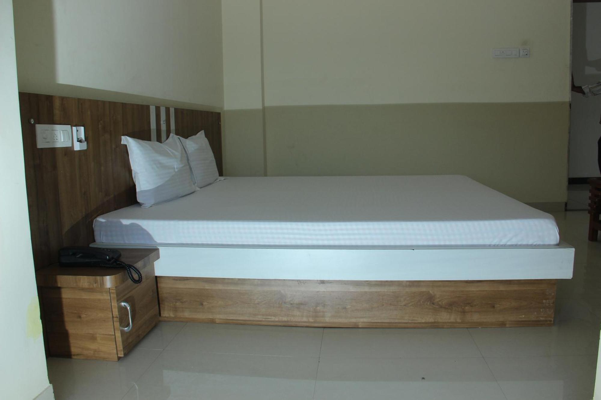Hotel O Athitya Resort Sikar Exterior photo